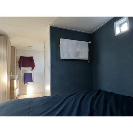 Botel Woonboten Anna *