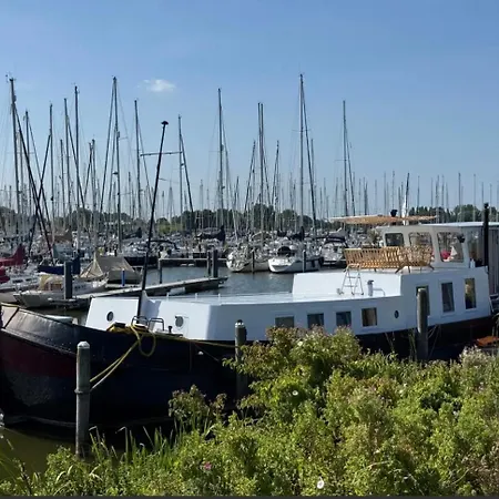 Woonboten Anna Botel *
