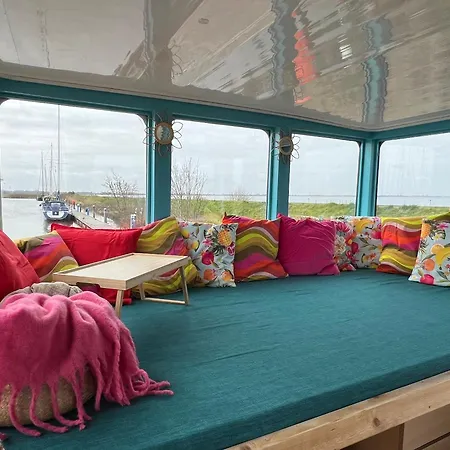 Woonboten Anna Πλωτό κατάλυμα