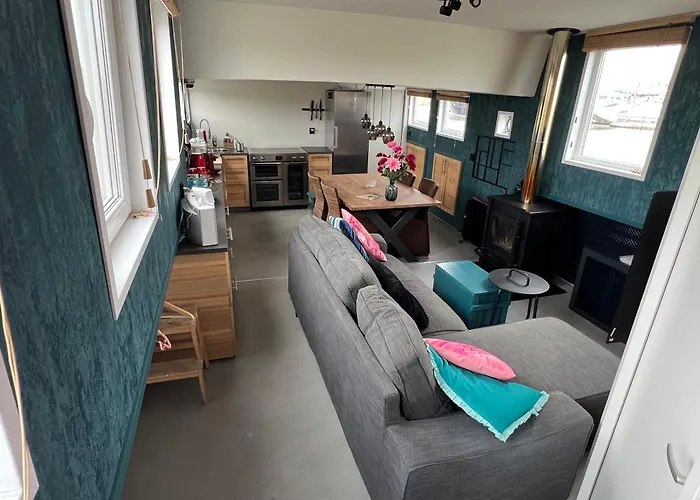 Woonboten Anna Πλωτό κατάλυμα Andijk